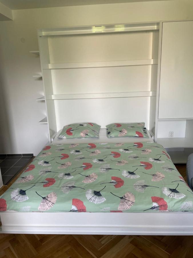 Apartman V Kratke Kamenicky Senov Buitenkant foto