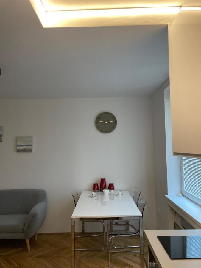 Apartman V Kratke Kamenicky Senov Buitenkant foto